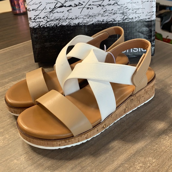 NWT Kensie Palermo wedge Sandal Natural Tan - Picture 5 of 6